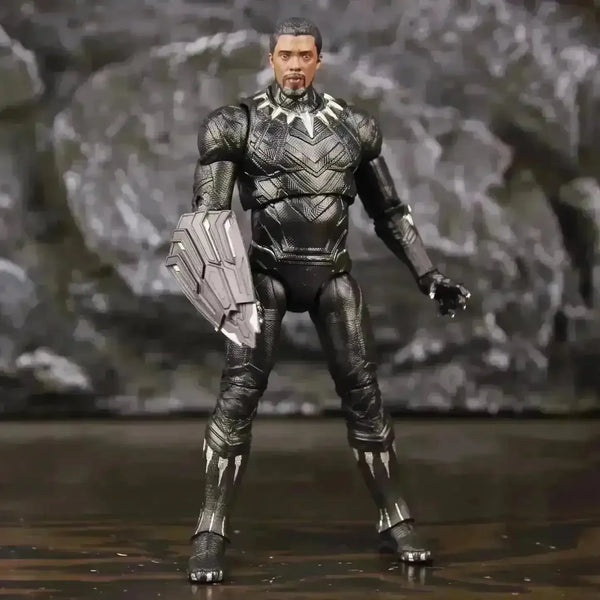 Marvel Black Panther Action Figure (18 cm) - Bear Hugs