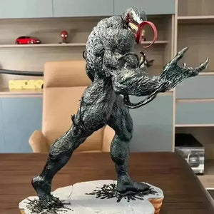 Marvel Venom Action Figurine (30 cm) - Bear Hugs