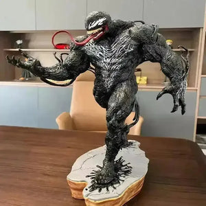 Marvel Venom Action Figurine (30 cm) - Bear Hugs