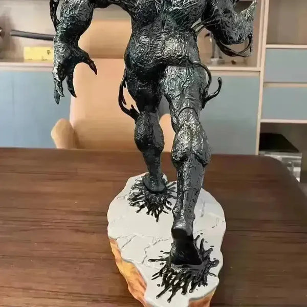 Marvel Venom Action Figurine (30 cm) - Bear Hugs