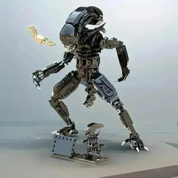 Metallic Alien Building Blocks Figurine - Bear Hugs