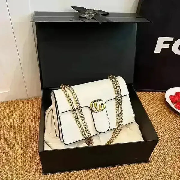 Minimalistic Double Buckle Handbag - Bear Hugs