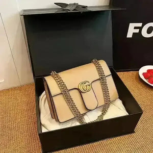 Minimalistic Double Buckle Handbag - Bear Hugs