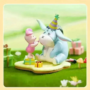 MINISO Pooh Bea Old Friends Party Theme Blind Box - Bear Hugs