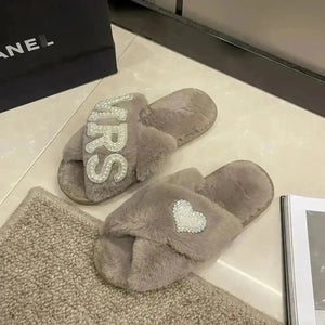 Mrs. Heart Fashionable Warm Sandals - Bear Hugs