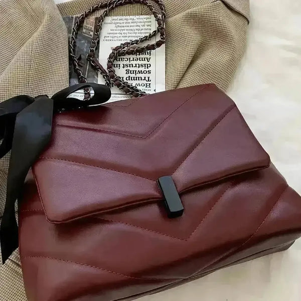 Murong Edgy Tote Bag - Bear Hugs