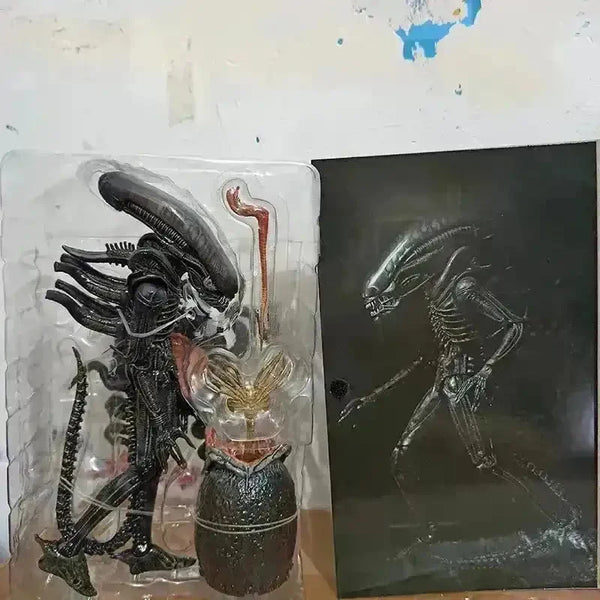 NECA Alien 40th Anniversary Ultimate Big Chap Figure (22 cm) - Bear Hugs