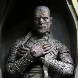 NECA Ancient Mummy Figure (17 cm) - Bear Hugs