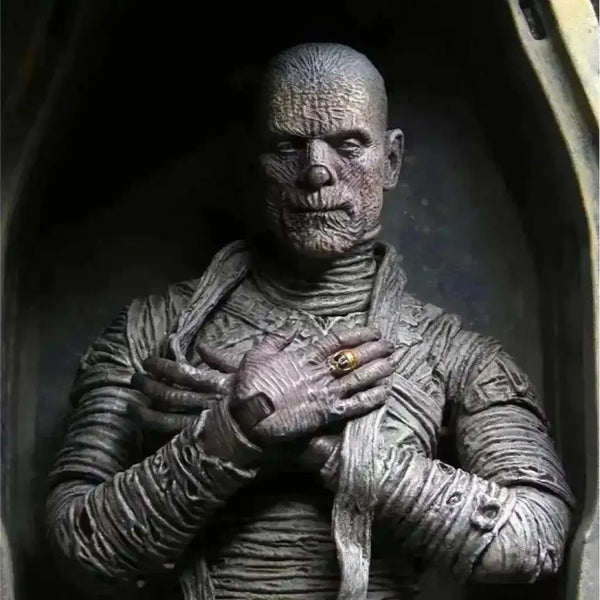 NECA Ancient Mummy Figure (17 cm) - Bear Hugs