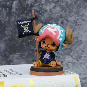 One Piece Chopper With Flag Action Figure (9 cm) - Bear Hugs