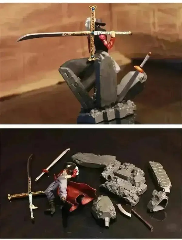 One Piece Dracule Mihawk Action Figure (15 cm) - Bear Hugs