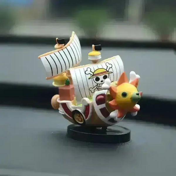 One Piece Luffy Ship Figurine (7 cm) - Bear Hugs