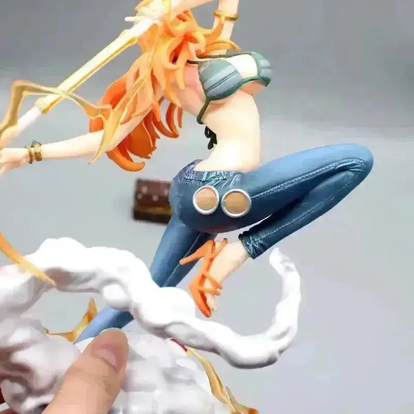 One Piece Nami Figure (29 cm) - Bear Hugs