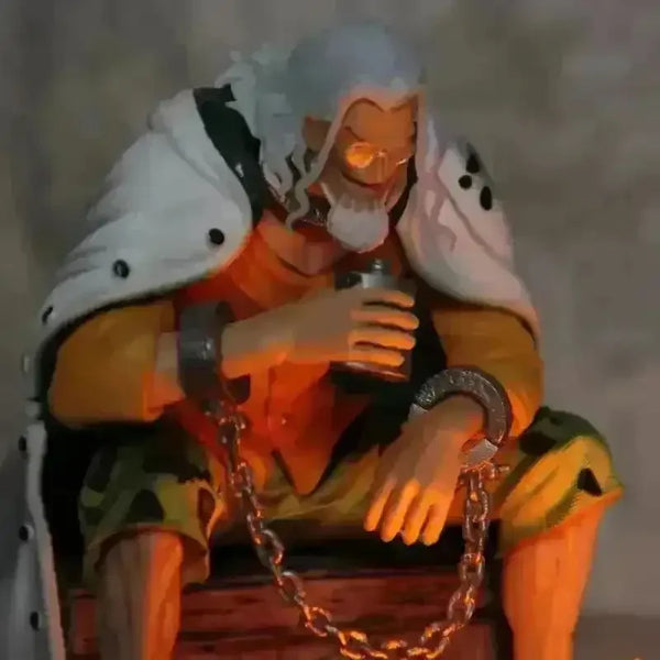 One Piece Silvers Rayleigh Action Figurine (16 cm) - Bear Hugs