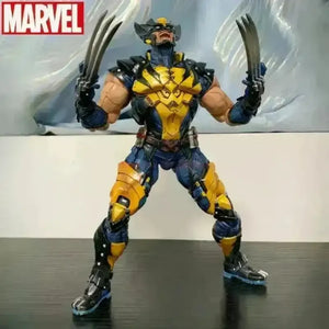 PLAY ARTS Kai Wolverine Action Figure (26 cm) - Bear Hugs