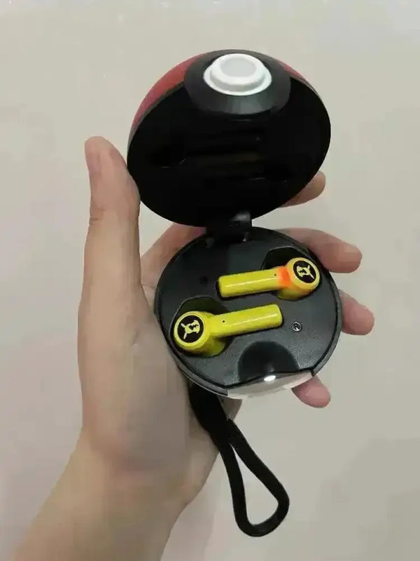 Pokemon Pikachu Themed Earphones - Bear Hugs