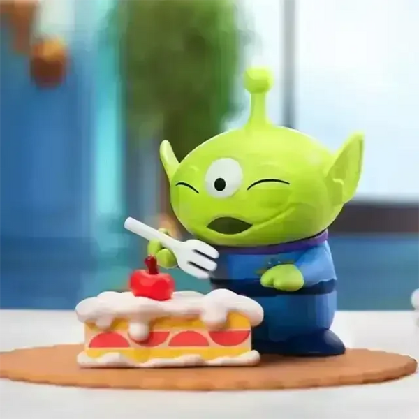 POP MART Disney Pixar Alien Immersive Experience Series Blind Box - Bear Hugs