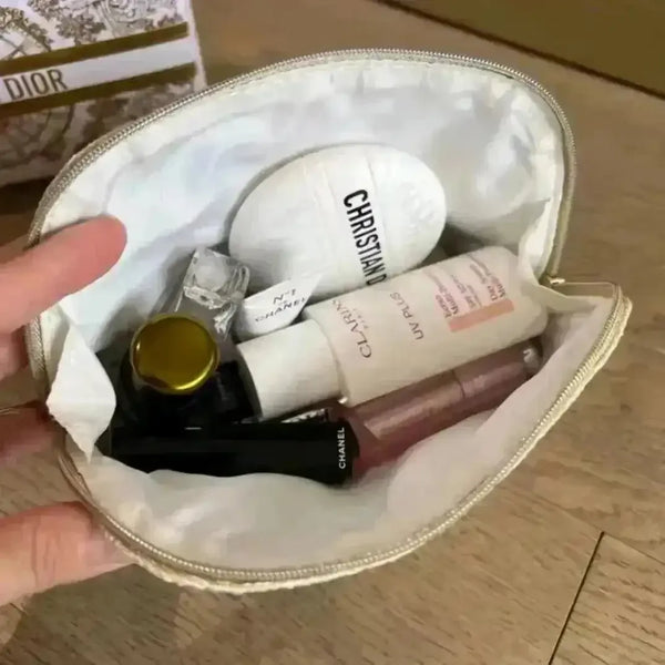 Premium D Luxe Portable Makeup Bag - Bear Hugs