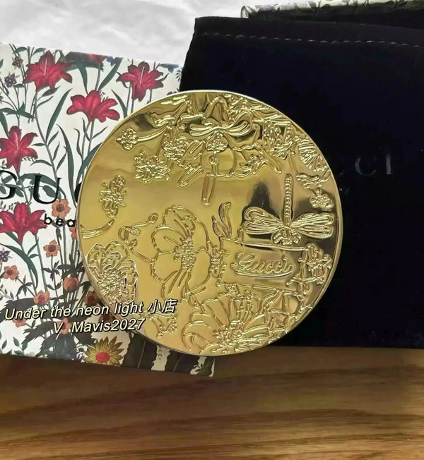 Premium Designer Folding Retro Makeup Mirror - Bear Hugs