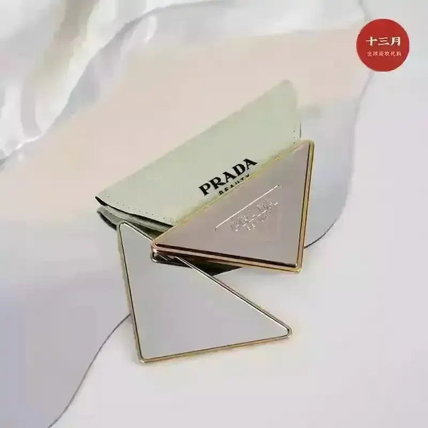 PRemium Triangle Mini Mirror - Bear Hugs
