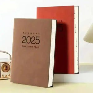 QS 2025 Daily Planner - Bear Hugs