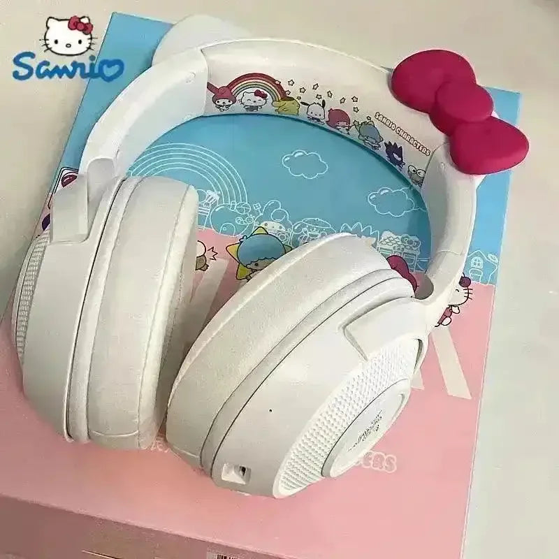 Razer x Sanrio Hello Kitty Limited Edition Wireless Earphones - Bear Hugs