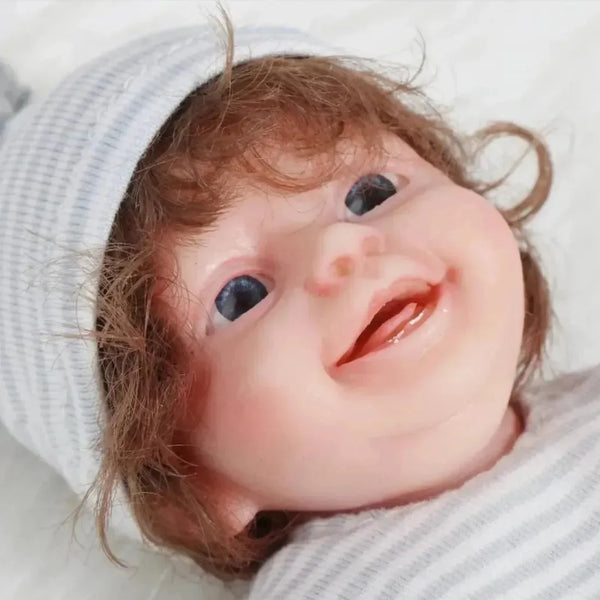 Realistic Mini Silicon Baby Doll (15 cm) - Bear Hugs