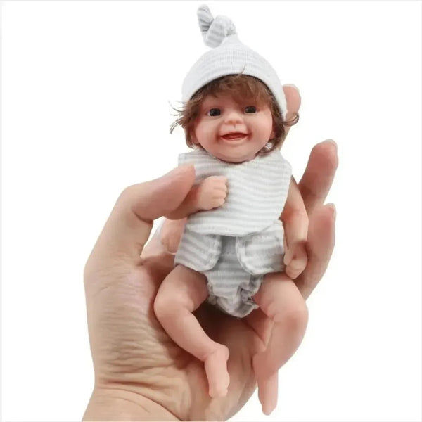 Realistic Mini Silicon Baby Doll (15 cm) - Bear Hugs