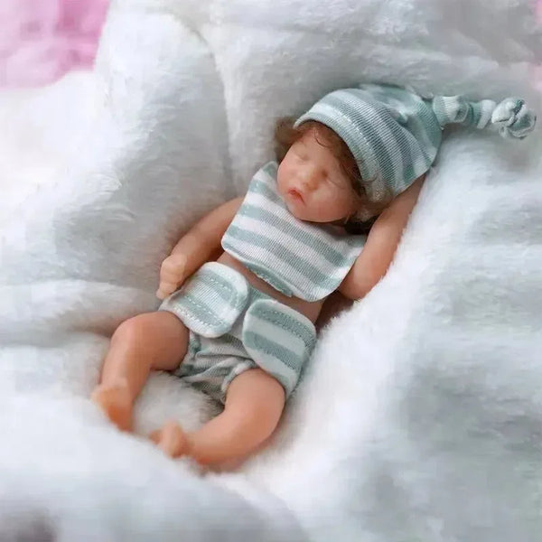 Realistic Mini Silicon Baby Doll (15 cm) - Bear Hugs