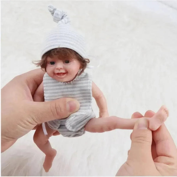 Realistic Mini Silicon Baby Doll (15 cm) - Bear Hugs