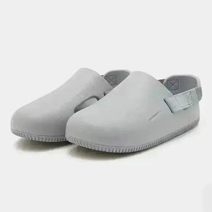 Right Tick Cloud Nine Sandals - Bear Hugs
