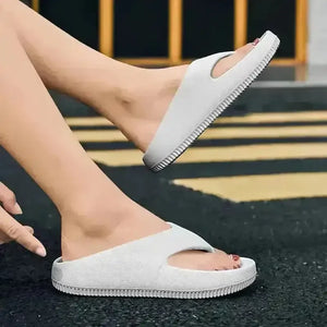 Right Tick FeatherStride Slippers - Bear Hugs