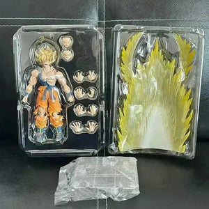 S.H.Figuarts Dragon Ball Z War-Damaged Goku Action Figure (18 cm) - Bear Hugs
