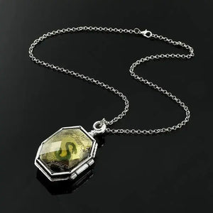 Salazar Slytherin's Horcrux Locket Necklace - Bear Hugs