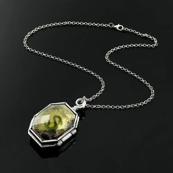 Salazar Slytherin's Horcrux Locket Necklace - Bear Hugs