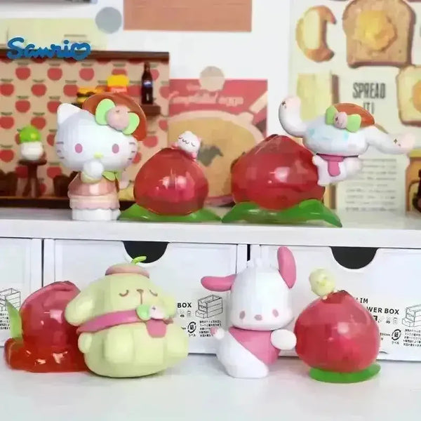 Sanrio Hello Kitty & Friends Red Onion Mystery Box (7 pcs) - Bear Hugs