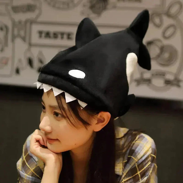 Sea Shanty Moving Fish Hat - Bear Hugs
