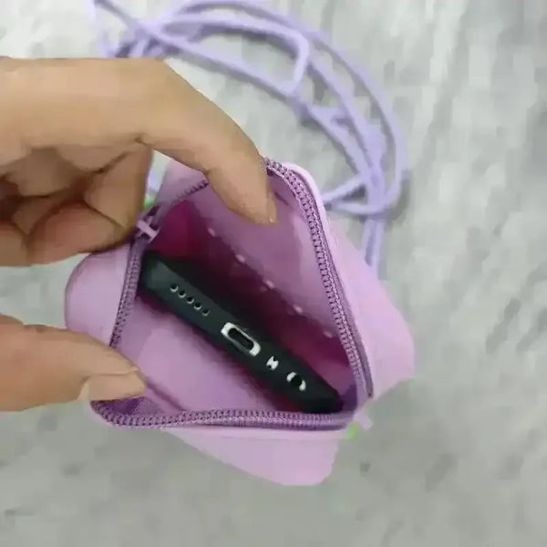 Silicon Biscuit Phone Pouch - Bear Hugs