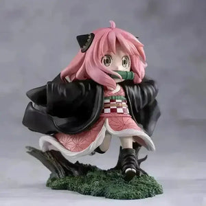 SPY×FAMILY Kamado Cosplay Anya Forger Figure (12 cm) - Bear Hugs