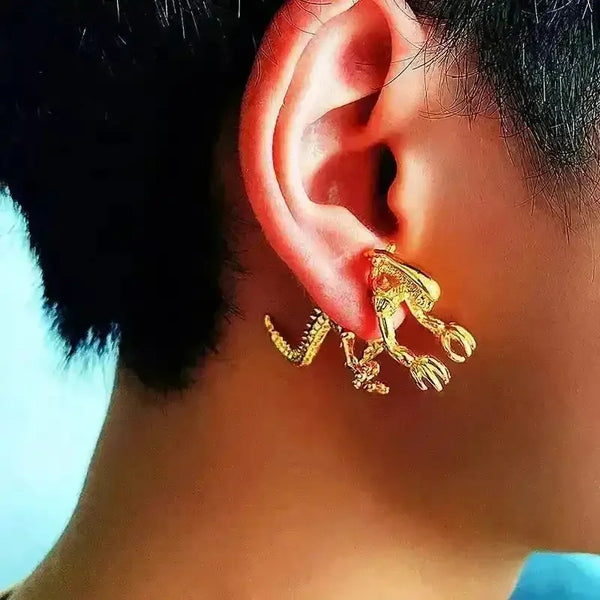 Stylish Alien Shaped Stud Earrings - Bear Hugs