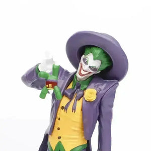 Suited Joker Figurine (22 cm) - Bear Hugs
