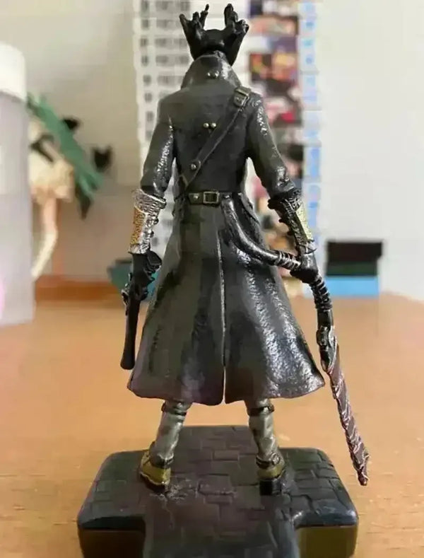 The Hunter Bloodborne Figure (10 cm) - Bear Hugs