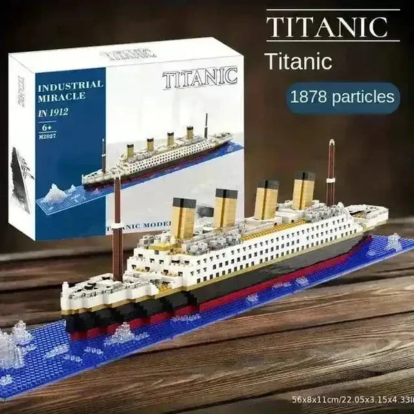 Titanic Ship Building Blocks - Bear Hugs