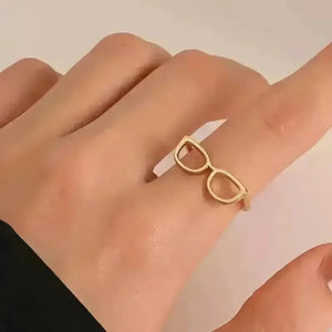 Unique Square Shaped Glasses Ring - Bear Hugs