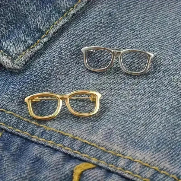 Unique Square Shaped Glasses Ring - Bear Hugs