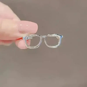 Unique Square Shaped Glasses Ring - Bear Hugs