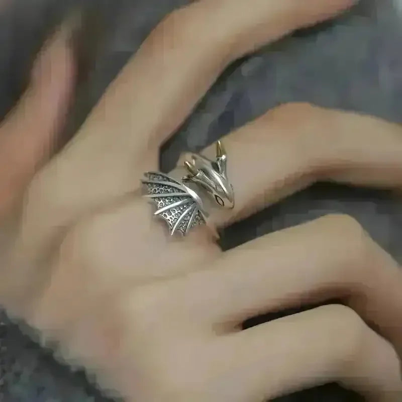 Vintage Silver Dragon Ring - Bear Hugs