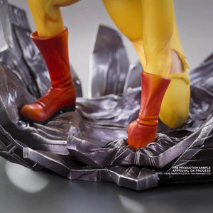 One Punch Man Kneeling Punch Figurine (25 cm)