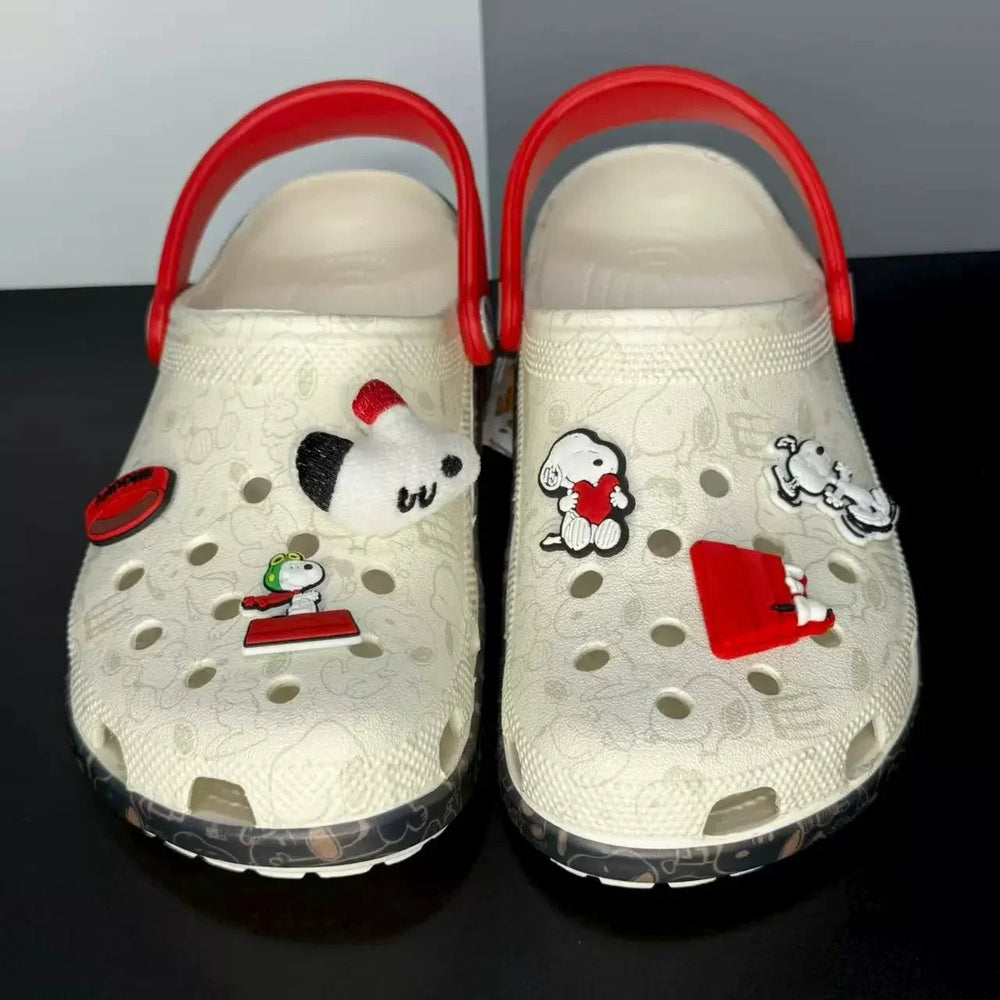 Snoopy Street Art Fancy Clogs