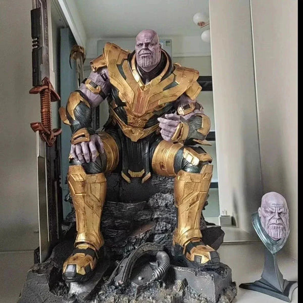 Thanos on Throne Deluxe Figurine (72 cm)